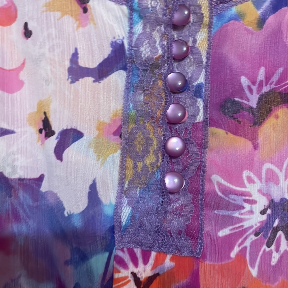 BLOUSE - Picture 2 of 3